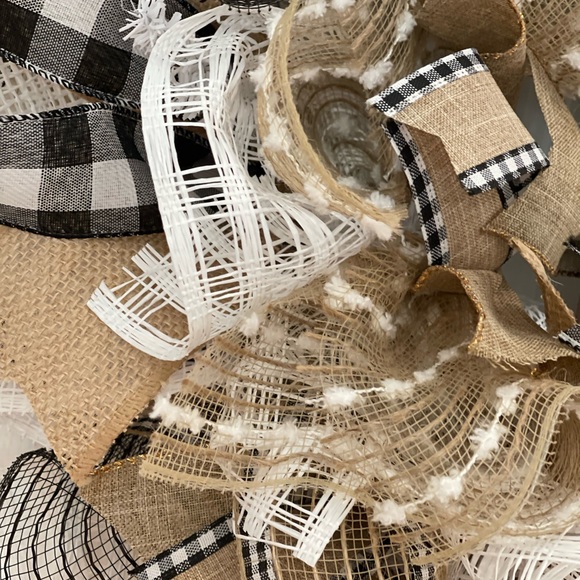 VALENTINE’S DAY Wreath “And so together they built a life they loved” 24” FULL - Picture 3 of 8